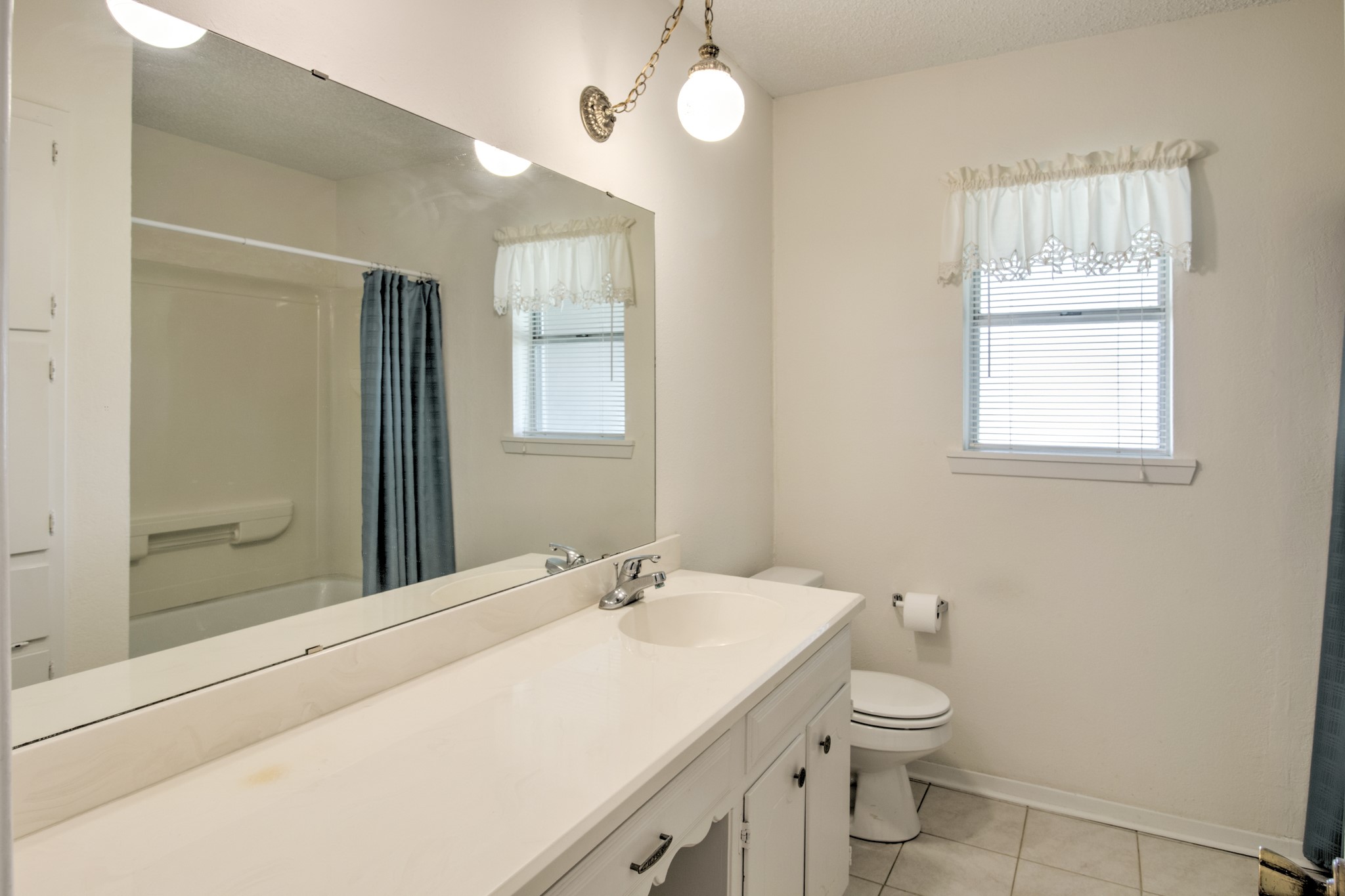 808 S Jefferson Street Pilot Point TX 76258