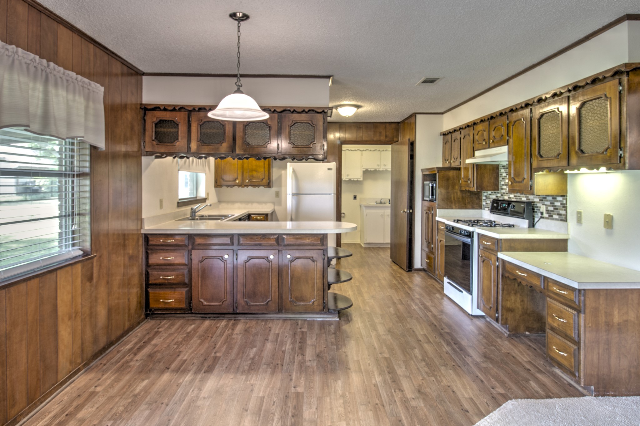 808 S Jefferson Street Pilot Point TX 76258