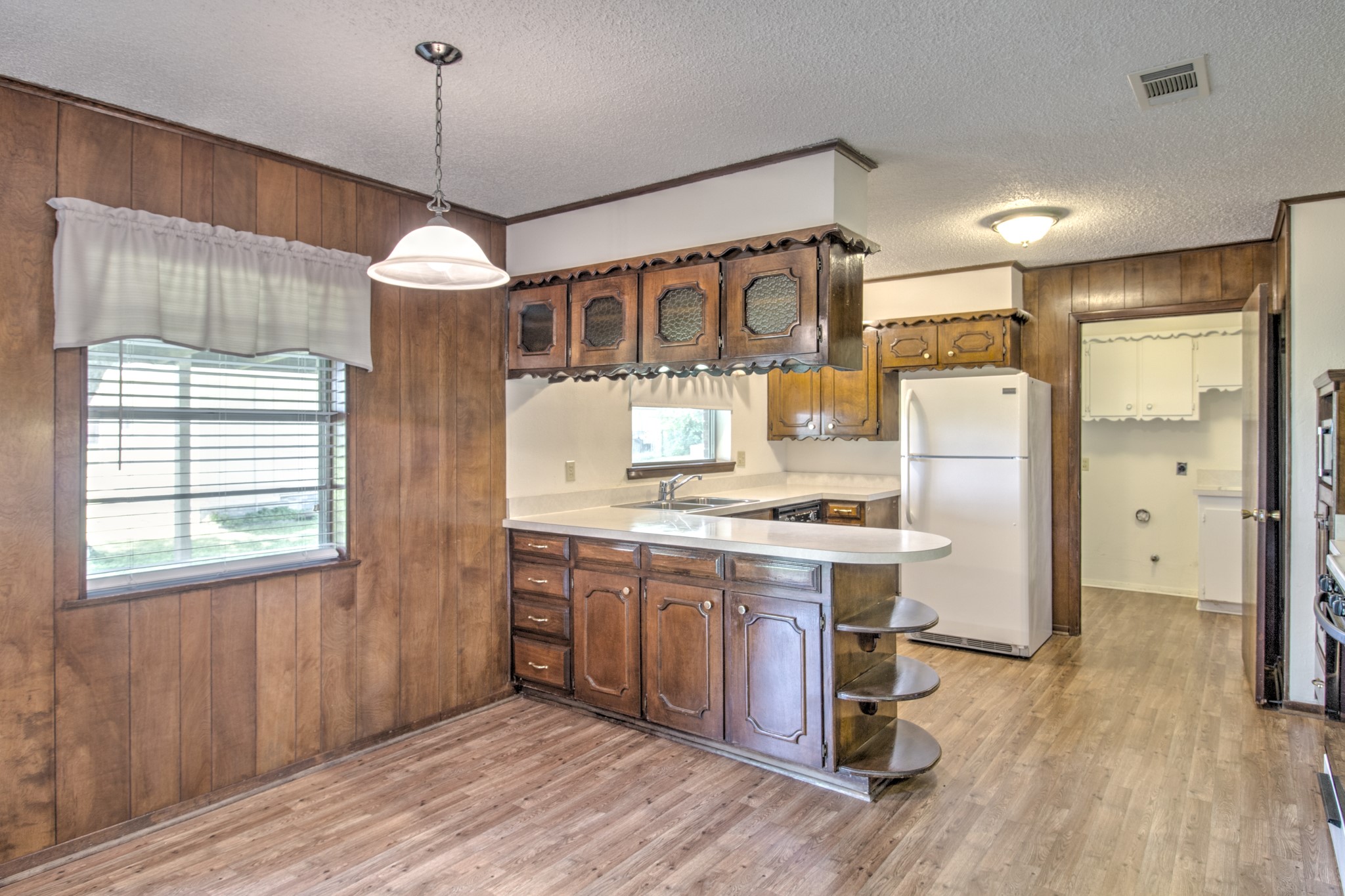 808 S Jefferson Street Pilot Point TX 76258