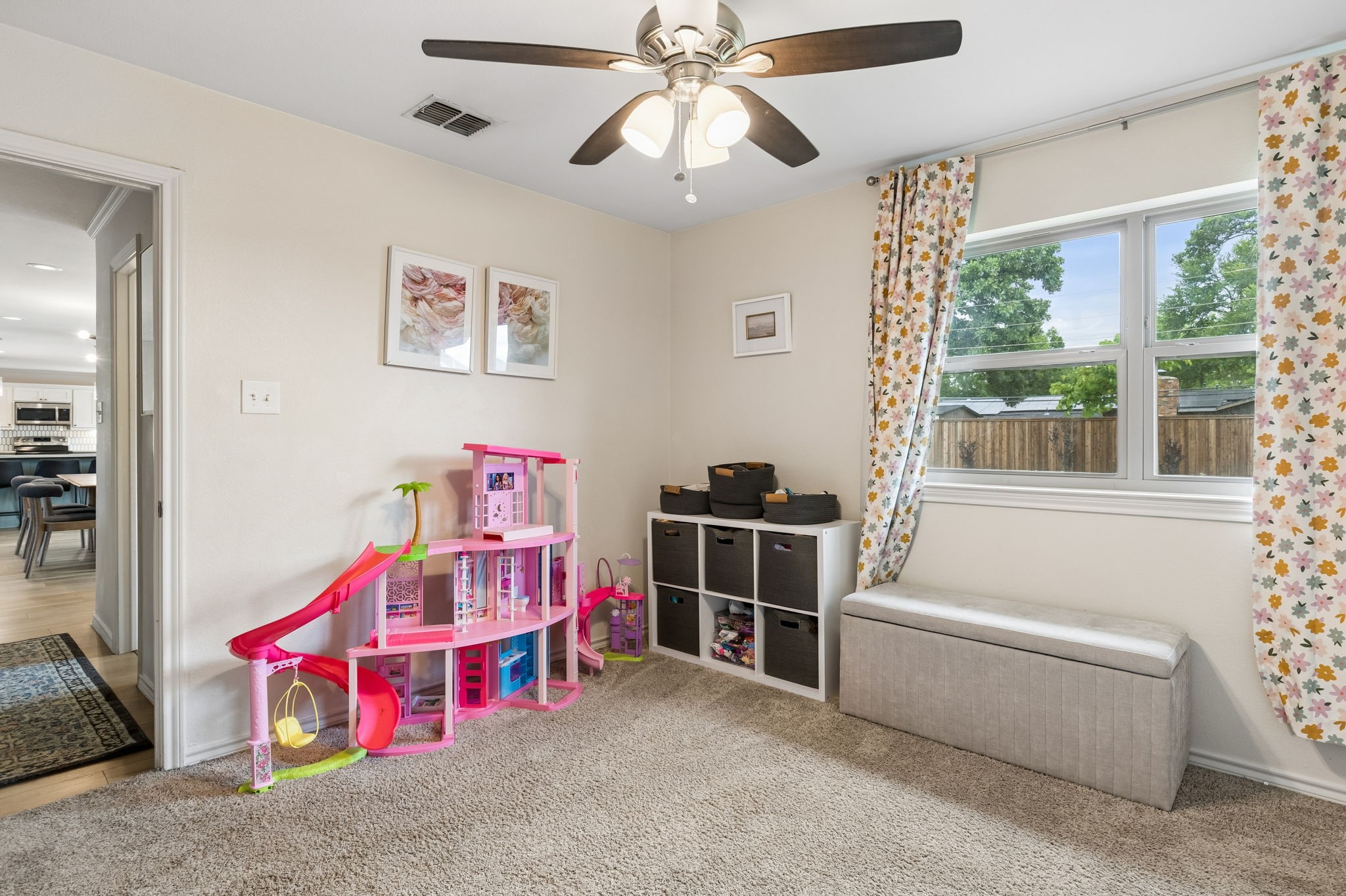404 Glenwood Terrace Hurst TX 76053