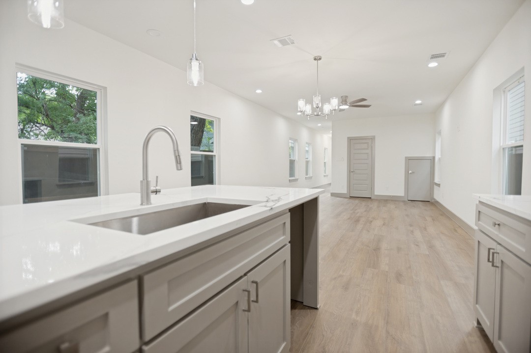 2422 Starks Avenue Dallas TX 75215