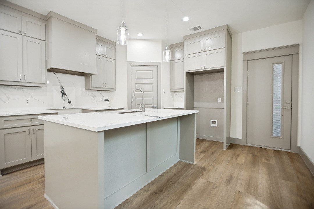 2422 Starks Avenue Dallas TX 75215