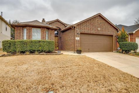 1917 Kristen Court Fort Worth TX 76131