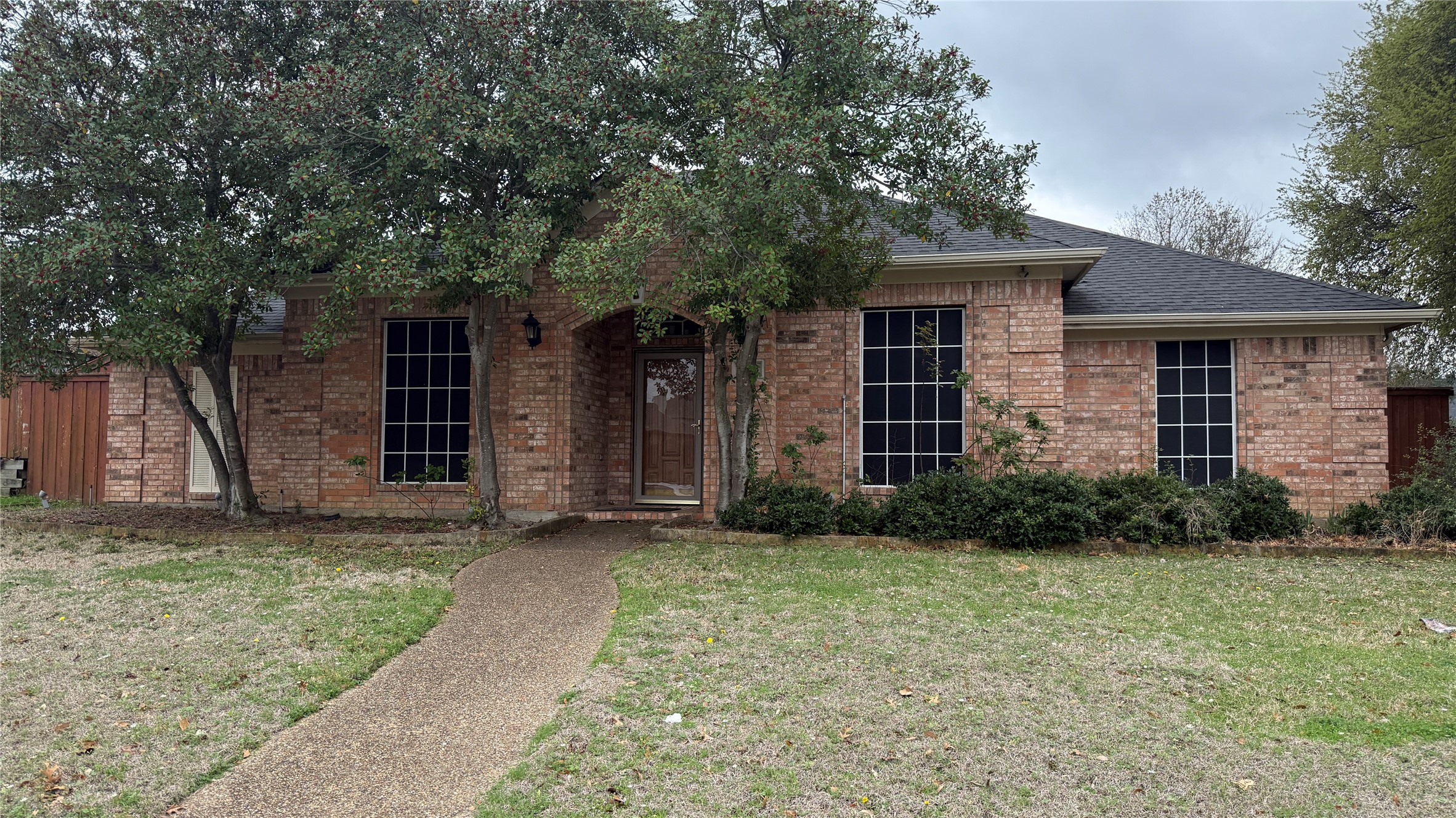 1226 Donegal Lane Garland TX 75044