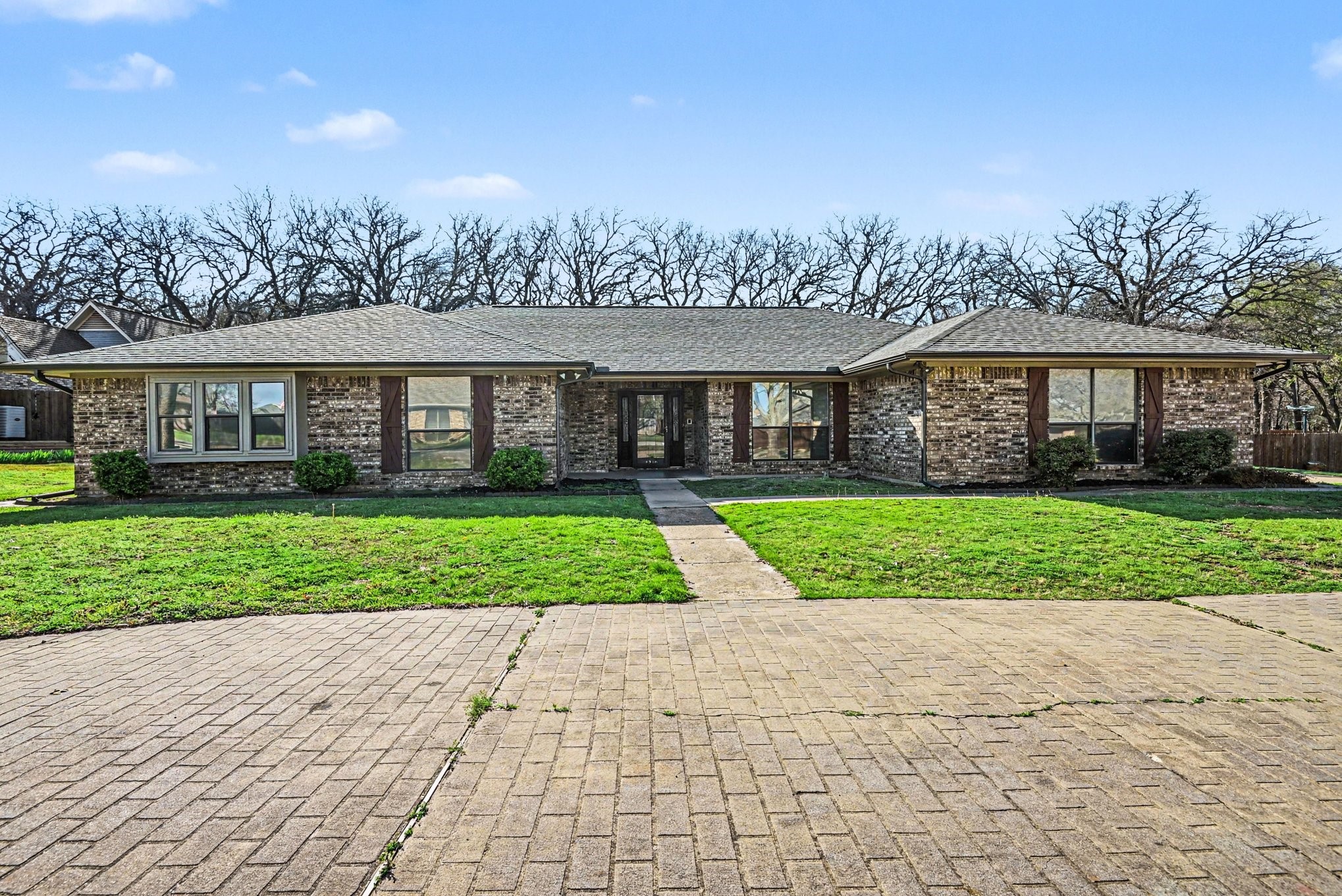 2210 Highlake Drive Weatherford TX 76087