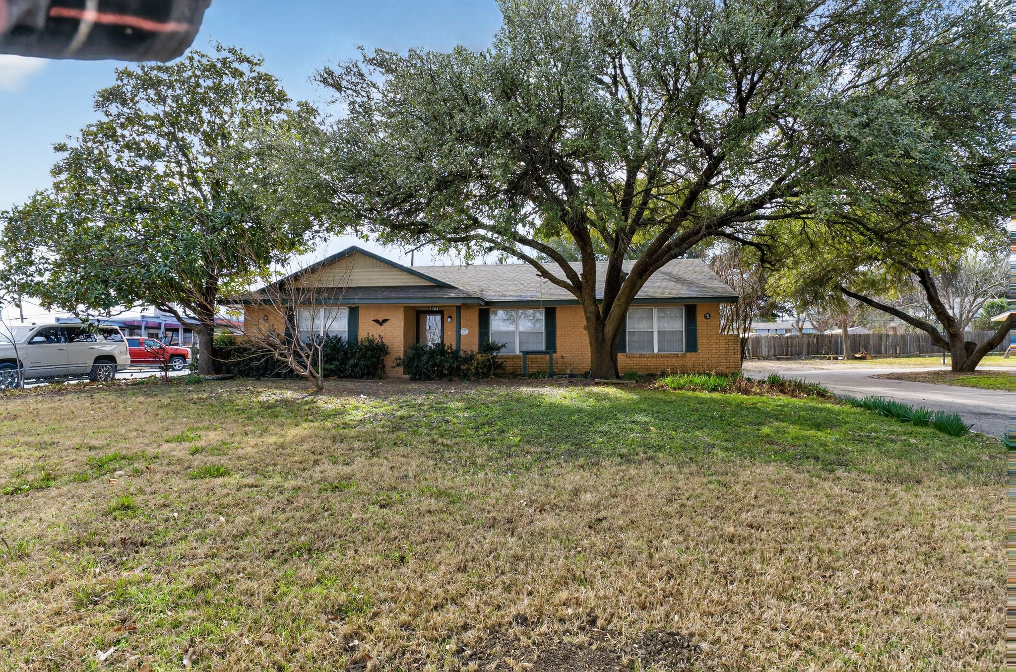 1304 E Franklin Street Hillsboro TX 76645