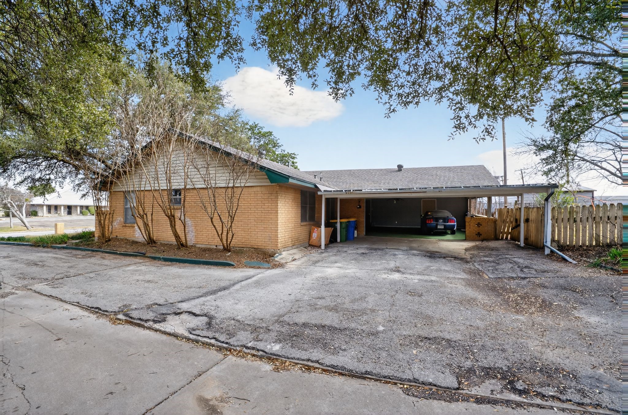 1304 E Franklin Street Hillsboro TX 76645