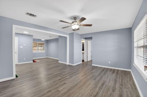 1304 E Franklin Street Hillsboro TX 76645