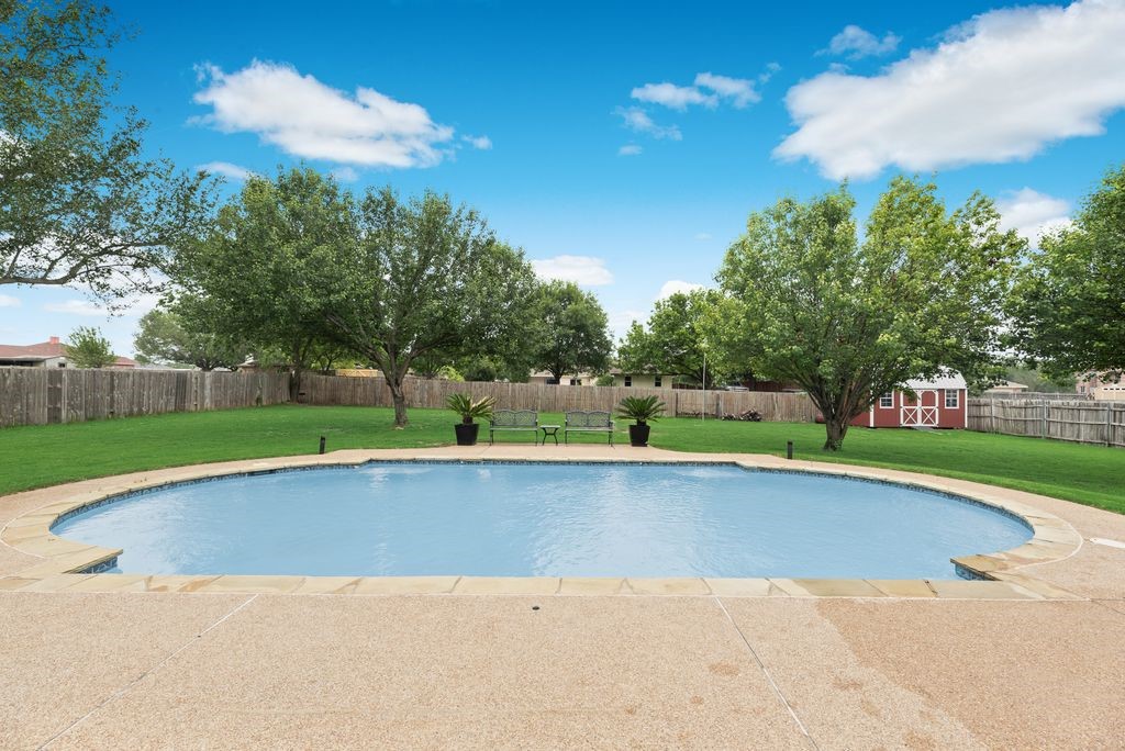 1130 High Knoll Drive Midlothian TX 76065