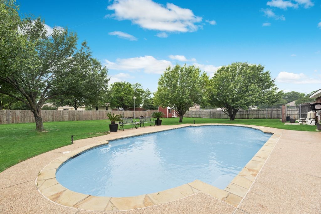 1130 High Knoll Drive Midlothian TX 76065