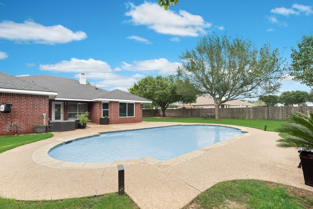 1130 High Knoll Drive Midlothian TX 76065