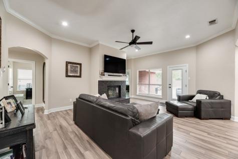 1130 High Knoll Drive Midlothian TX 76065