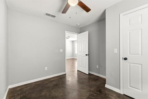 933 Rice Street Denison TX 75020
