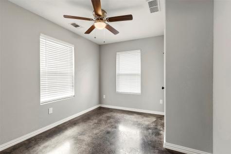 933 Rice Street Denison TX 75020