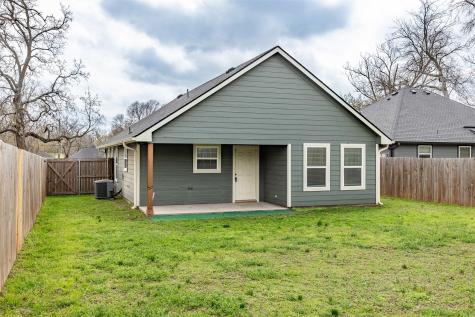 933 Rice Street Denison TX 75020