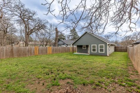 933 Rice Street Denison TX 75020