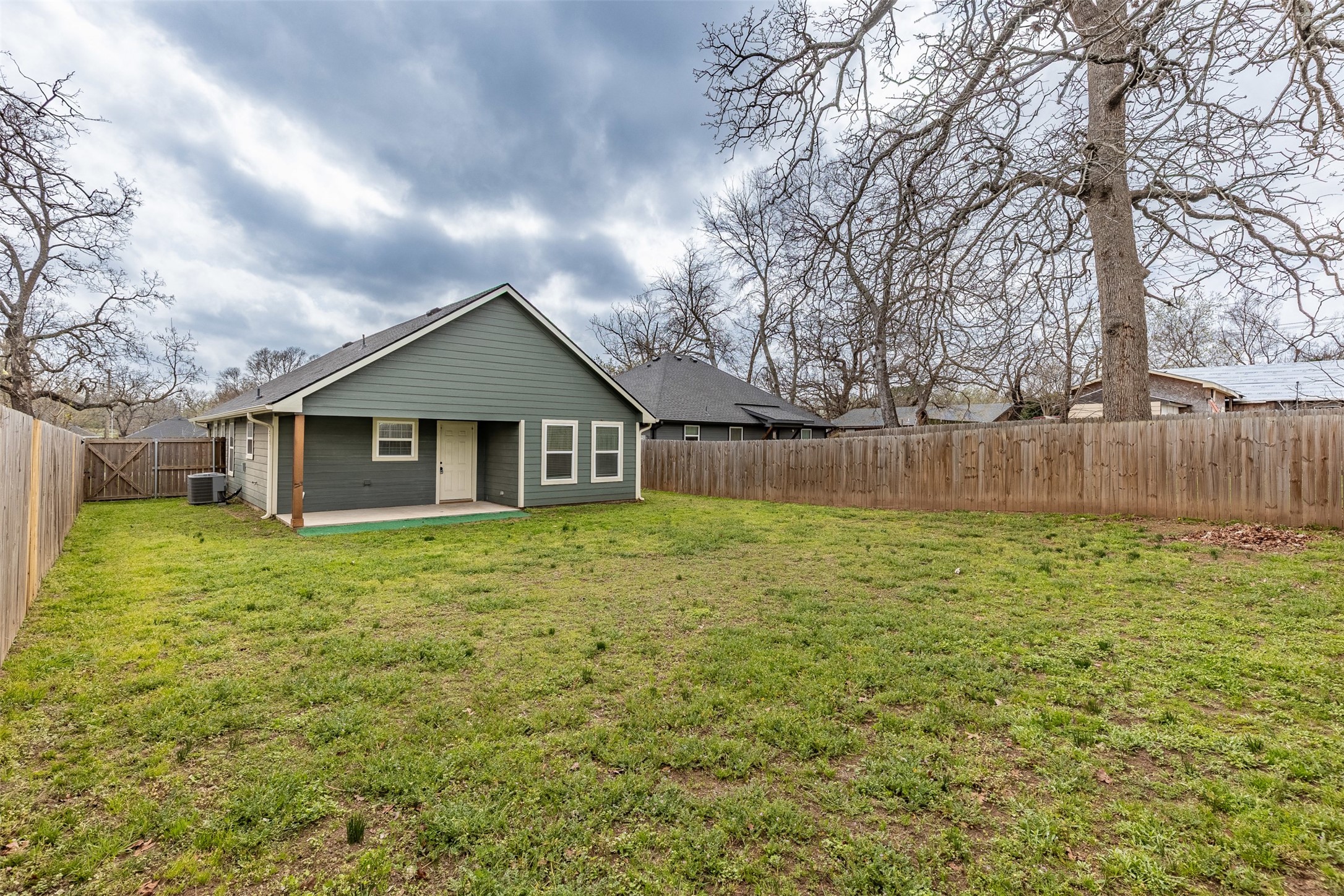 933 Rice Street Denison TX 75020