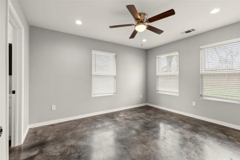 933 Rice Street Denison TX 75020