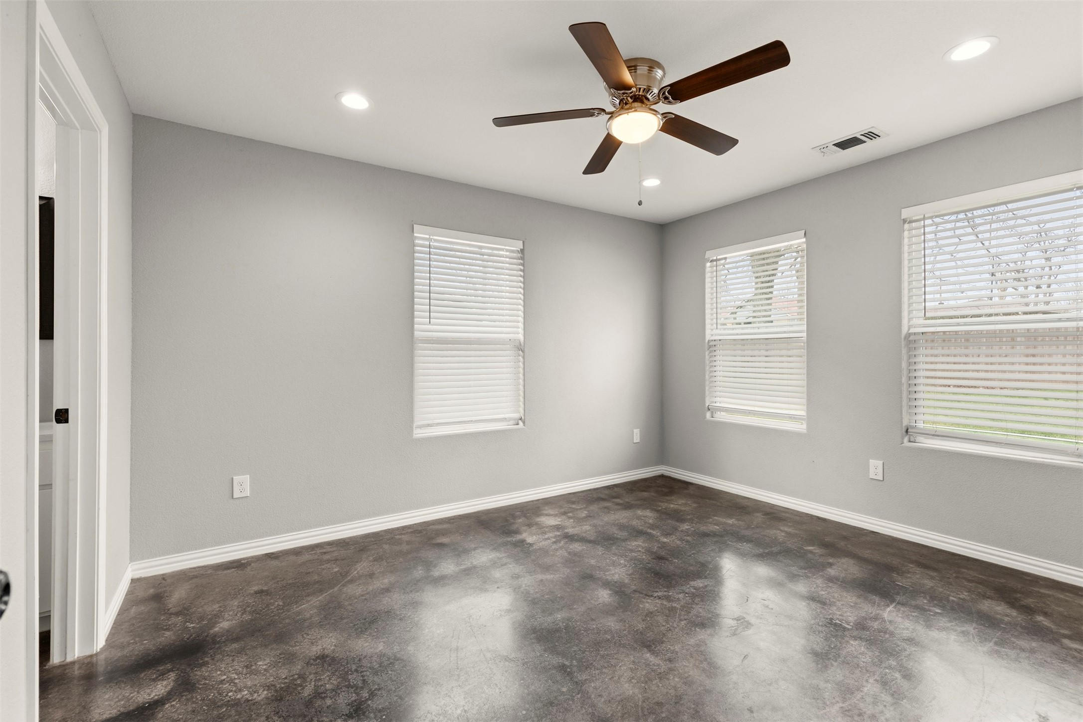 933 Rice Street Denison TX 75020