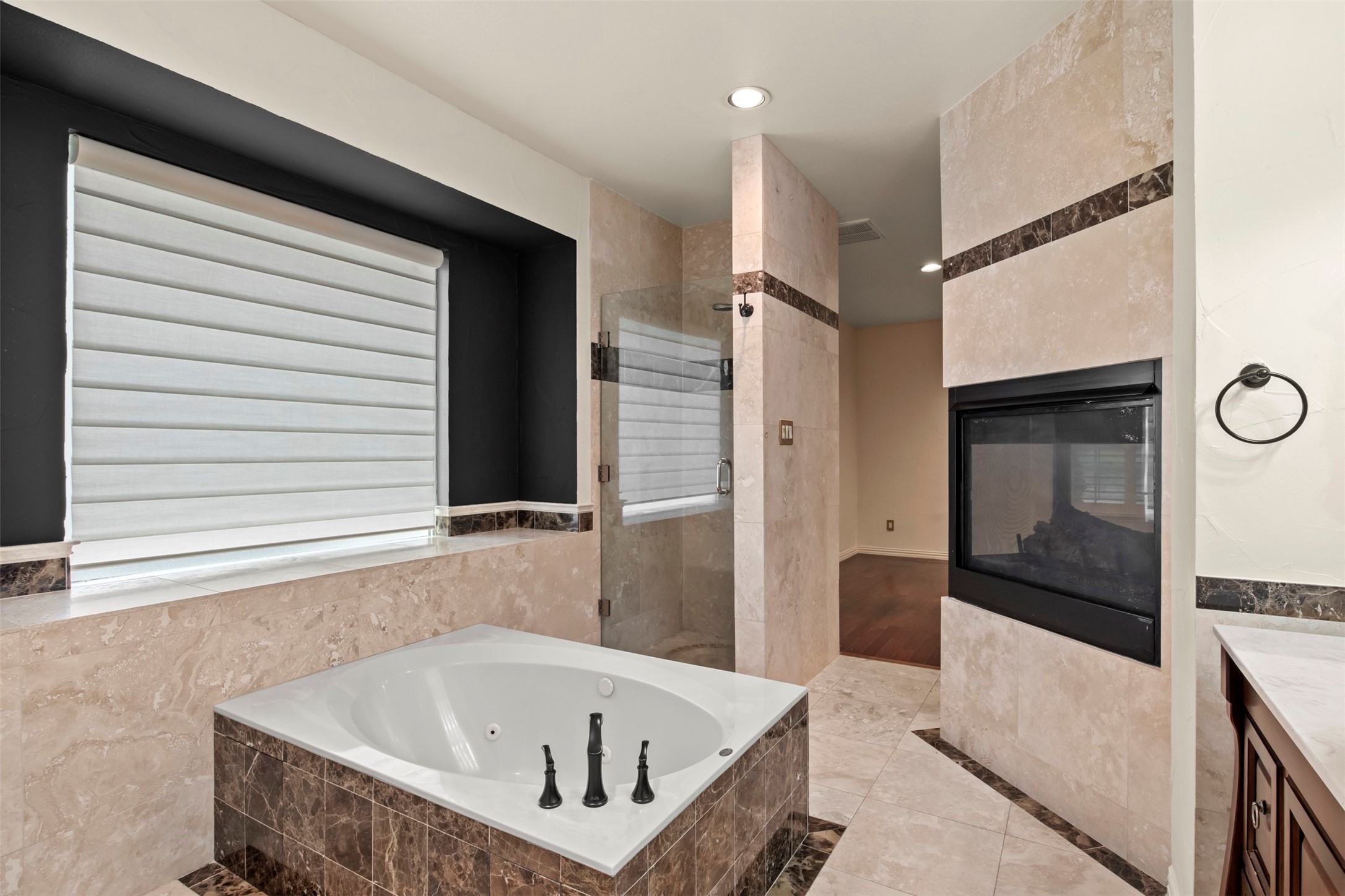 808 Sabona Drive Desoto TX 75115