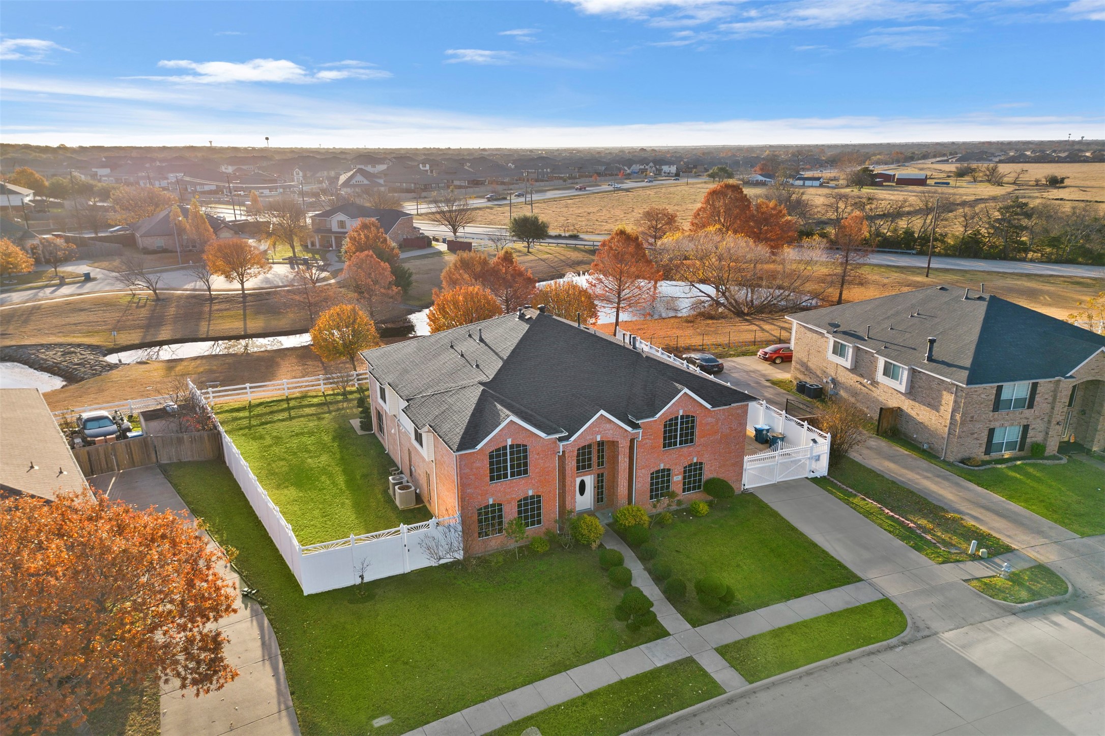808 Sabona Drive Desoto TX 75115