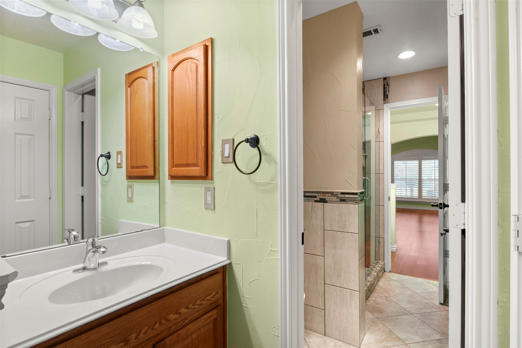 808 Sabona Drive Desoto TX 75115