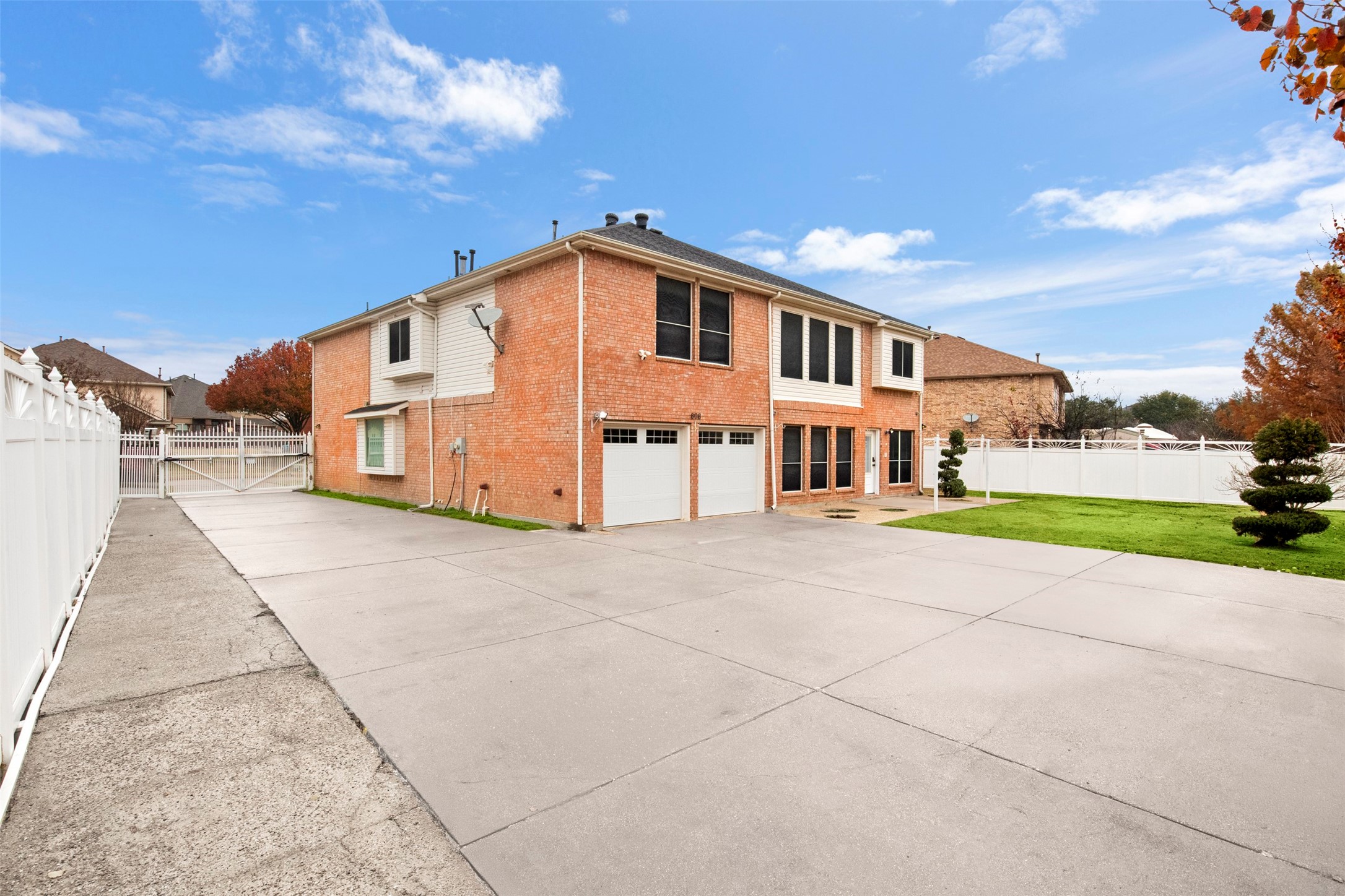 808 Sabona Drive Desoto TX 75115