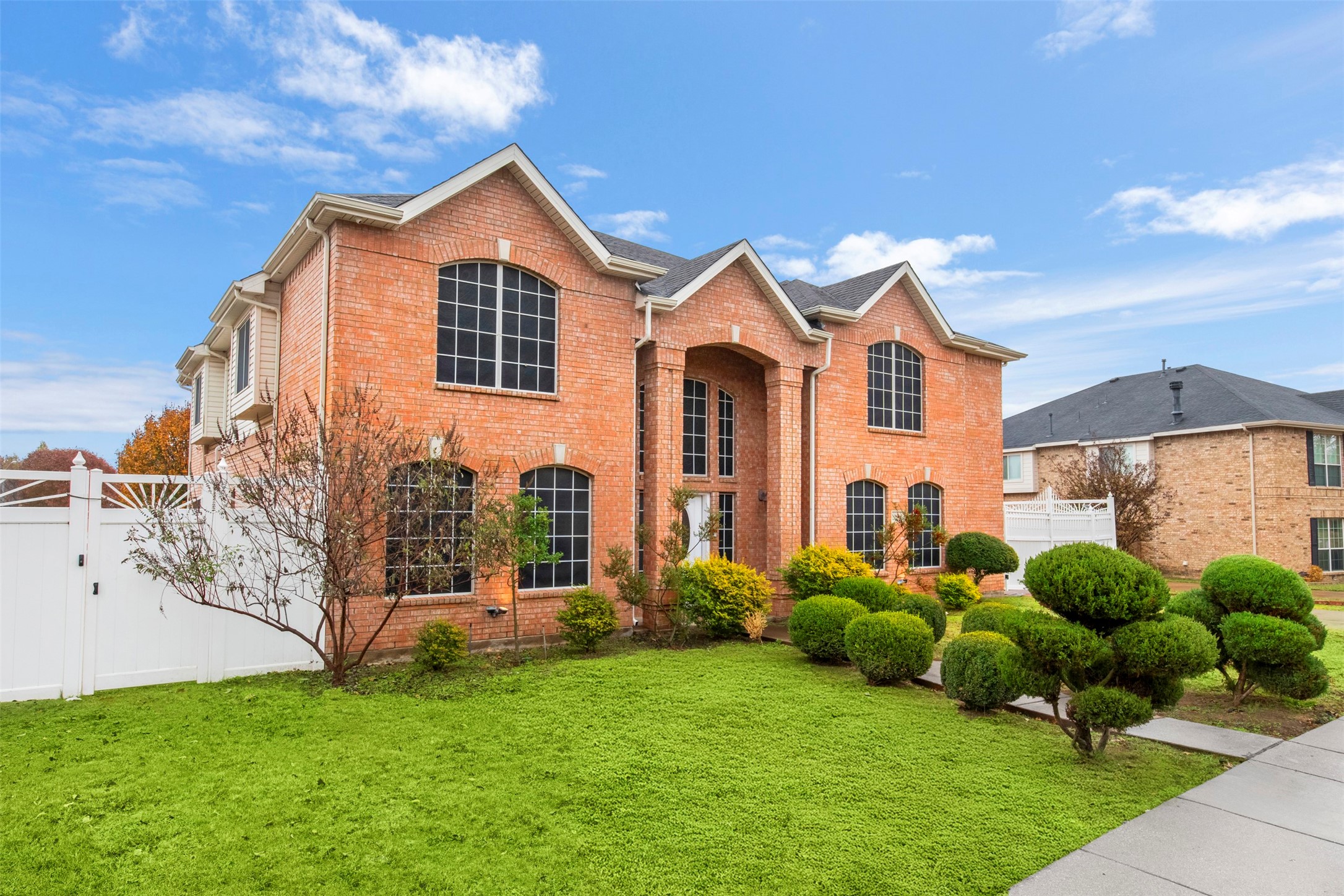 808 Sabona Drive Desoto TX 75115