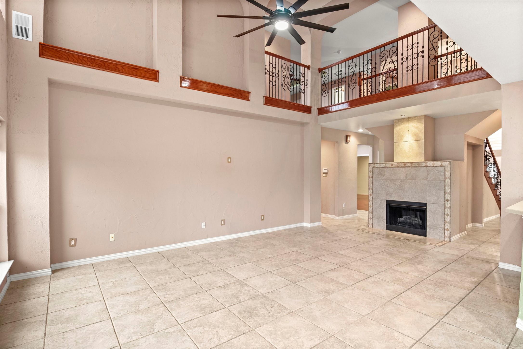 808 Sabona Drive Desoto TX 75115