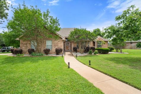 1601 Browning Lane Cleburne TX 76033