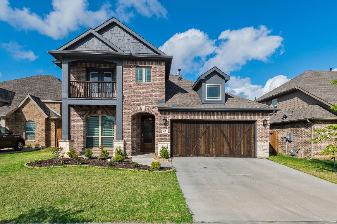 312 Richard Street Burleson TX 76028