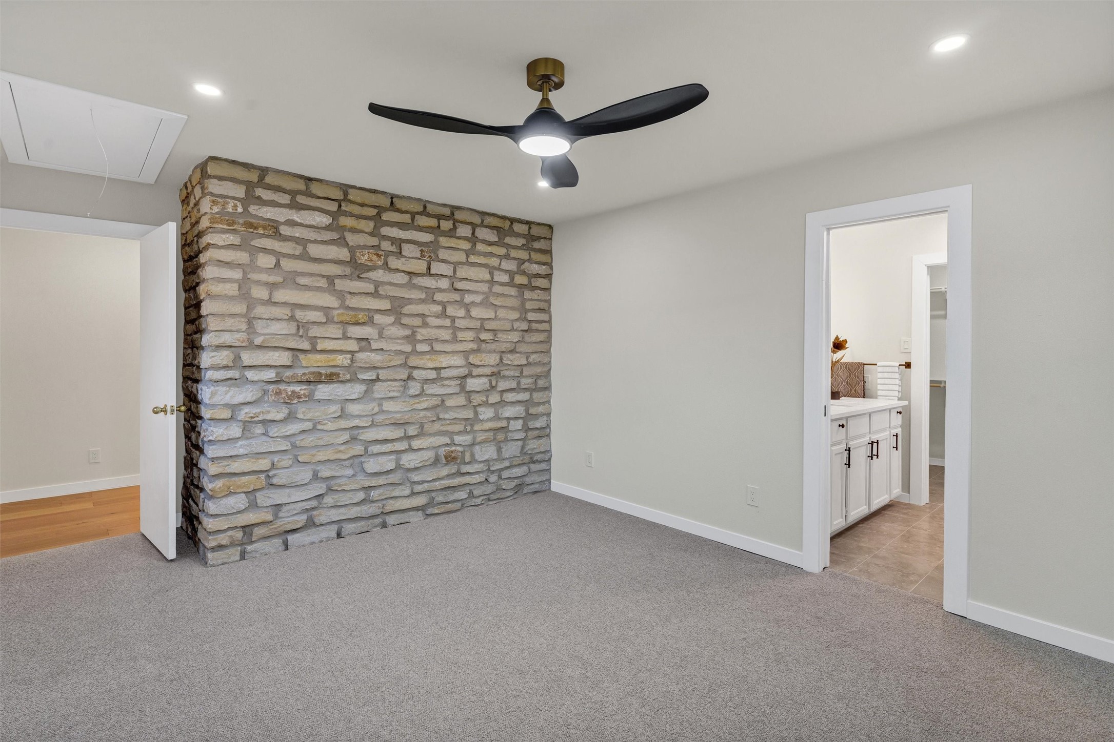 5300 Comanche Vista Trail De Cordova TX 76049