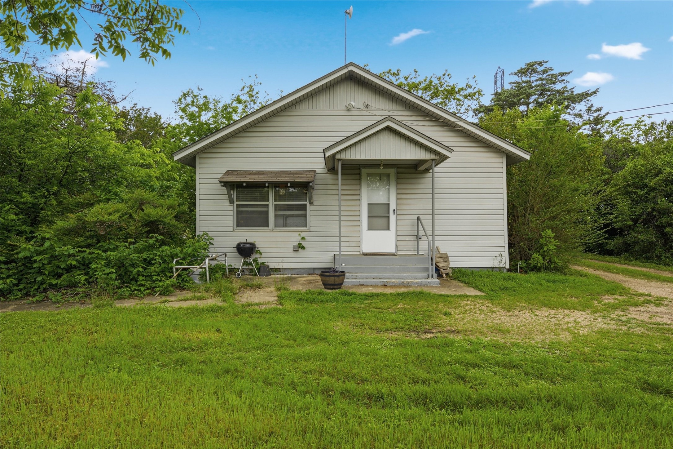 808 N Reagan Street West TX 76691