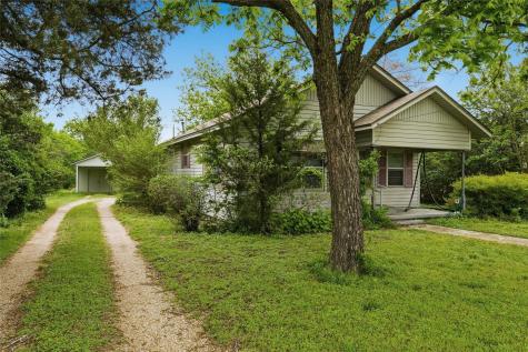 808 N Reagan Street West TX 76691