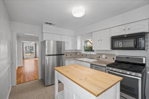 6043 Llano Avenue Dallas TX 75206