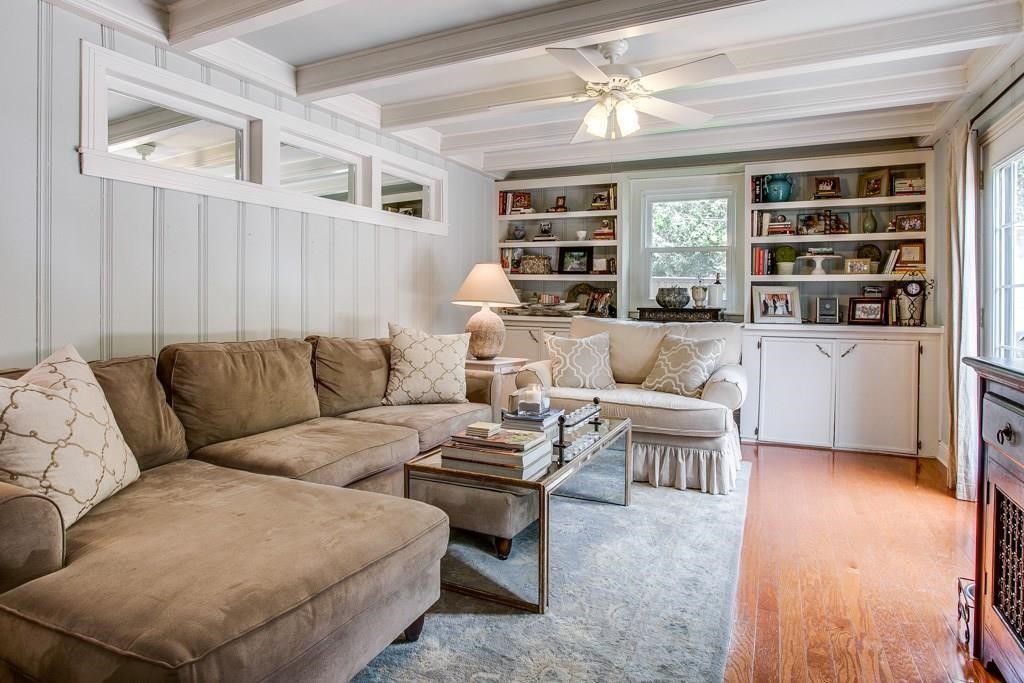 6043 Llano Avenue Dallas TX 75206