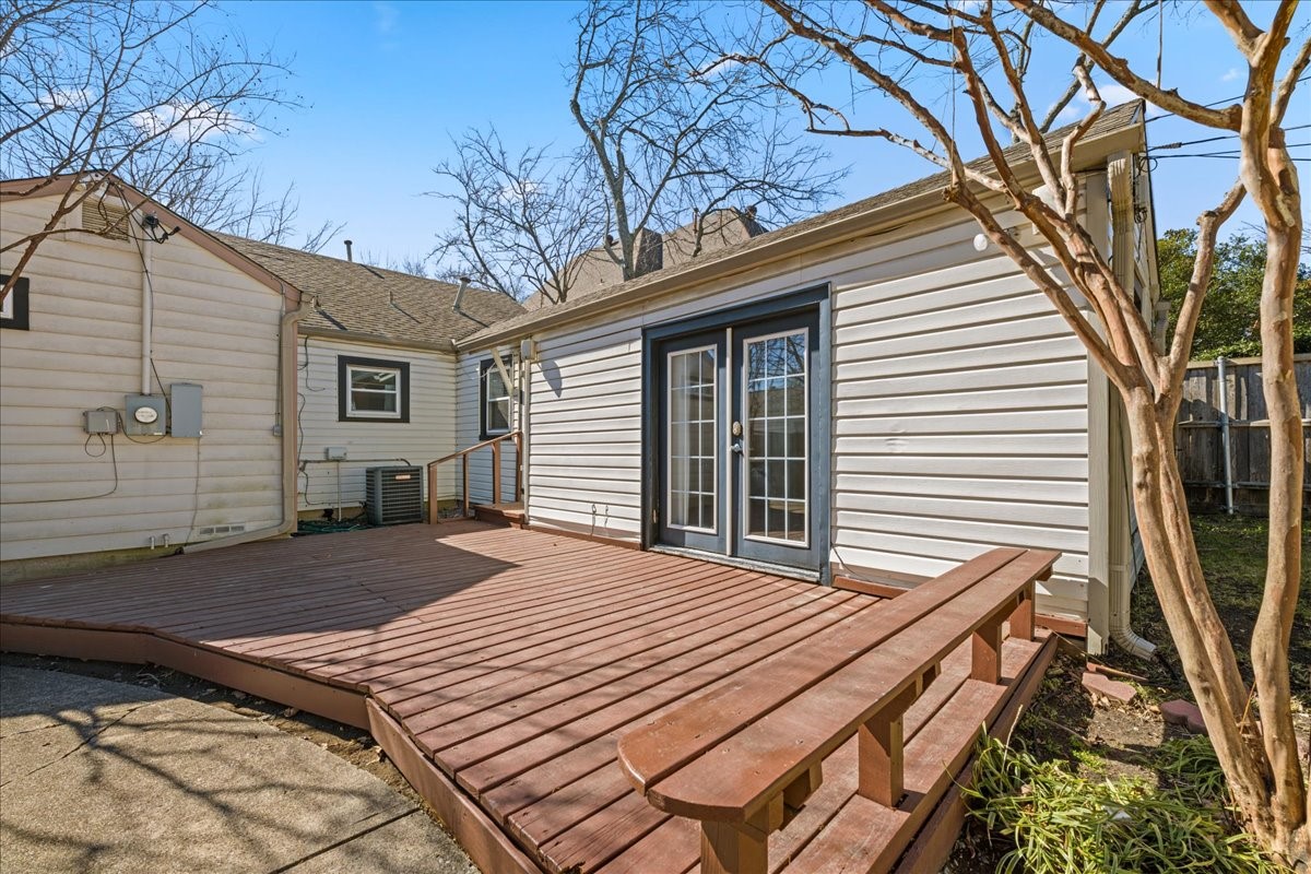 6043 Llano Avenue Dallas TX 75206