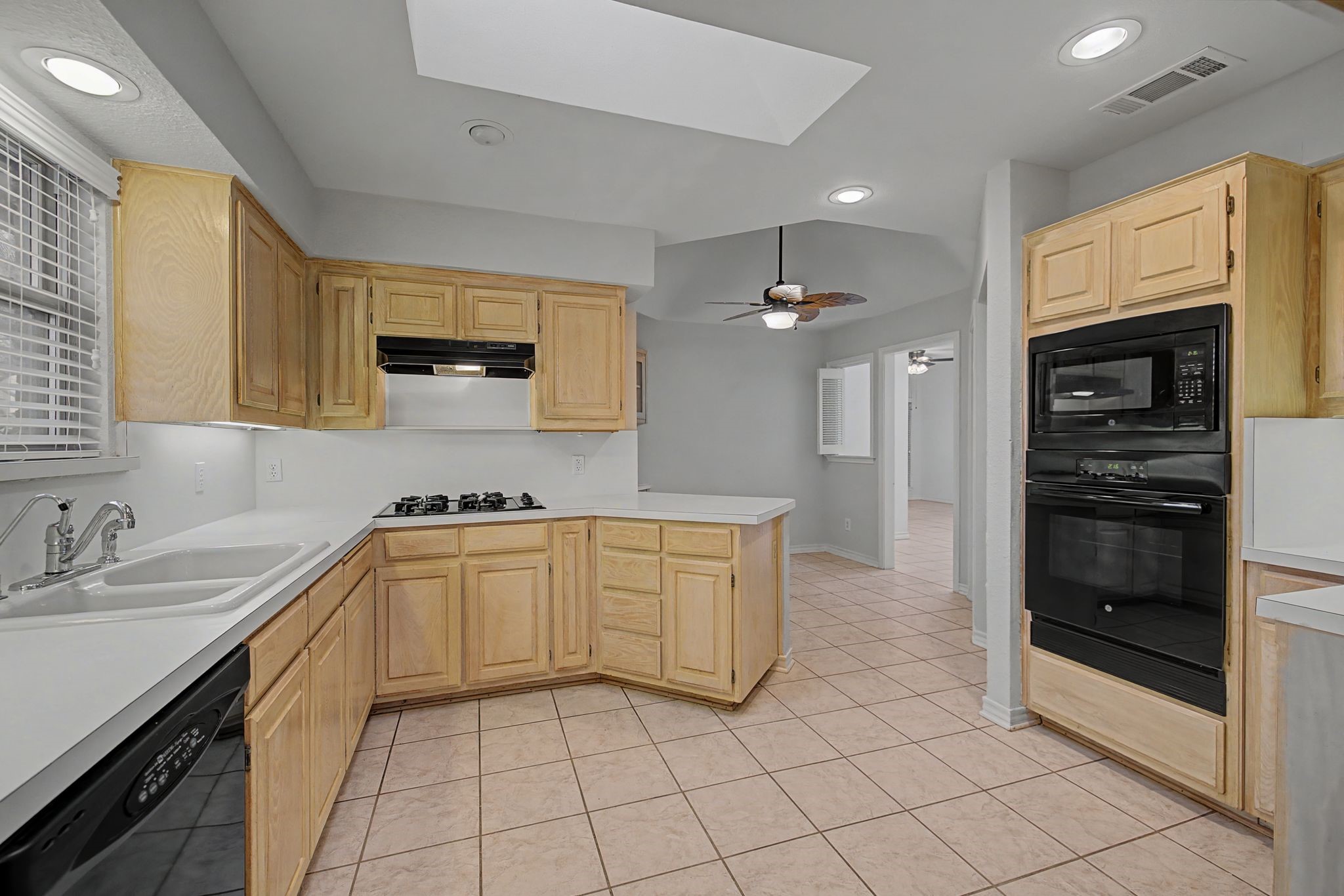 7513 Ramble Wood Trail Fort Worth TX 76132