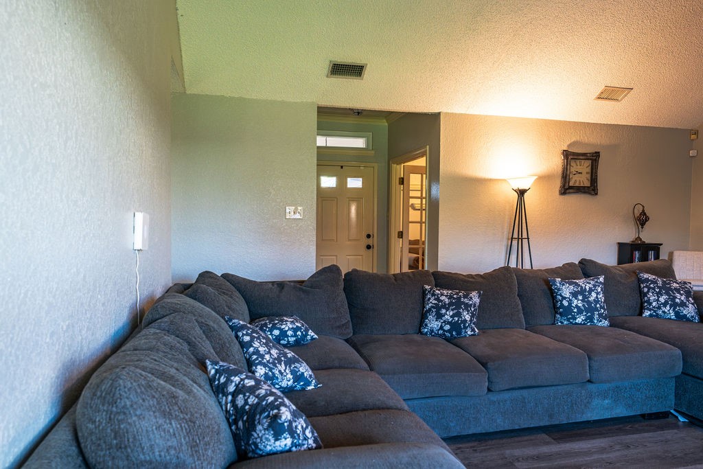 6852 Megan Lane North Richland Hills TX 76182
