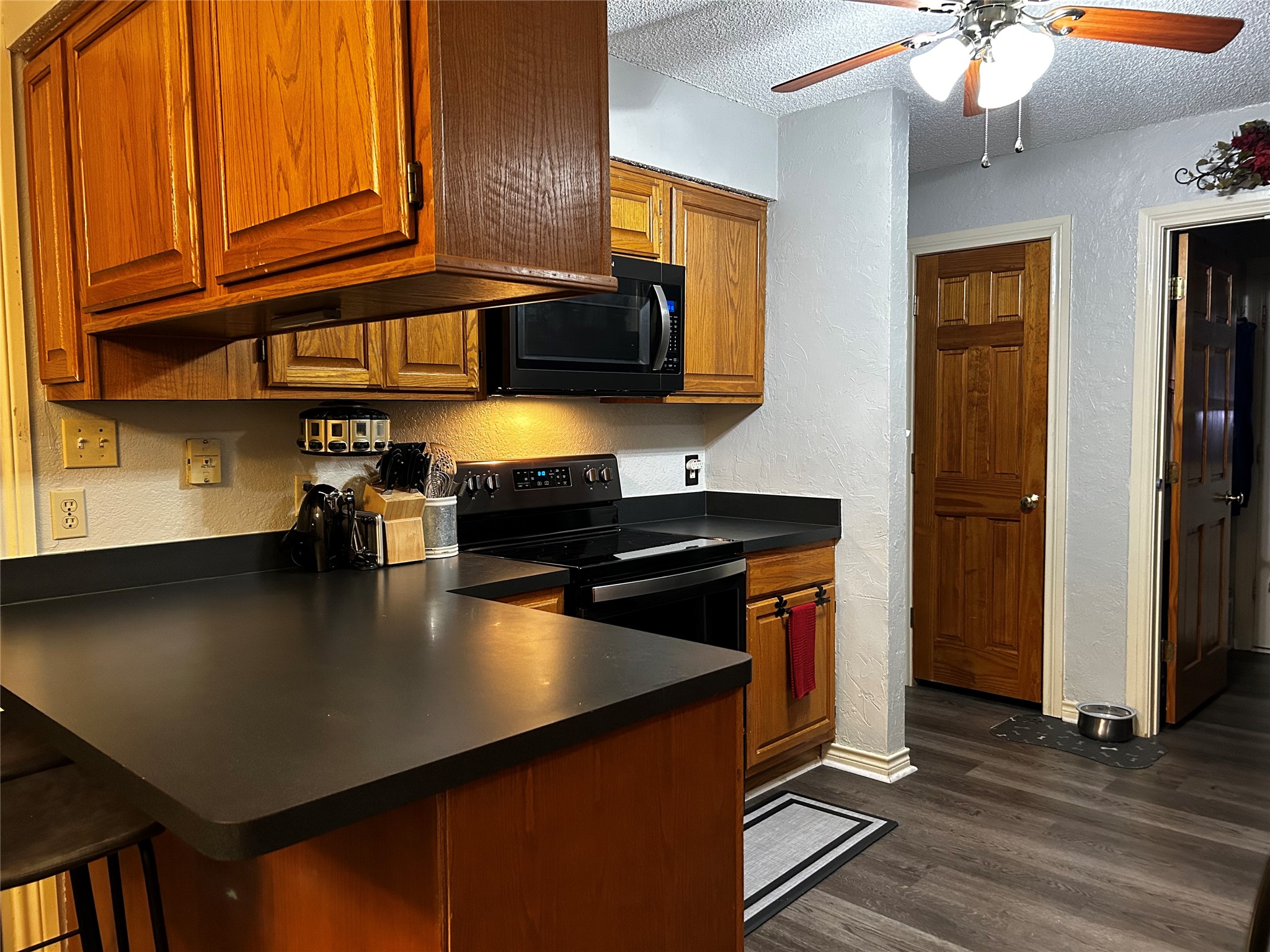 6852 Megan Lane North Richland Hills TX 76182