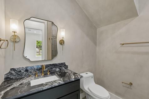 906 Cristler Avenue Dallas TX 75223