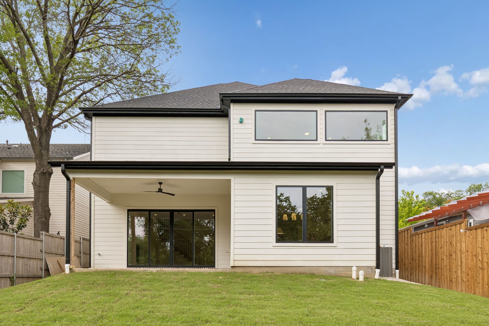 906 Cristler Avenue Dallas TX 75223