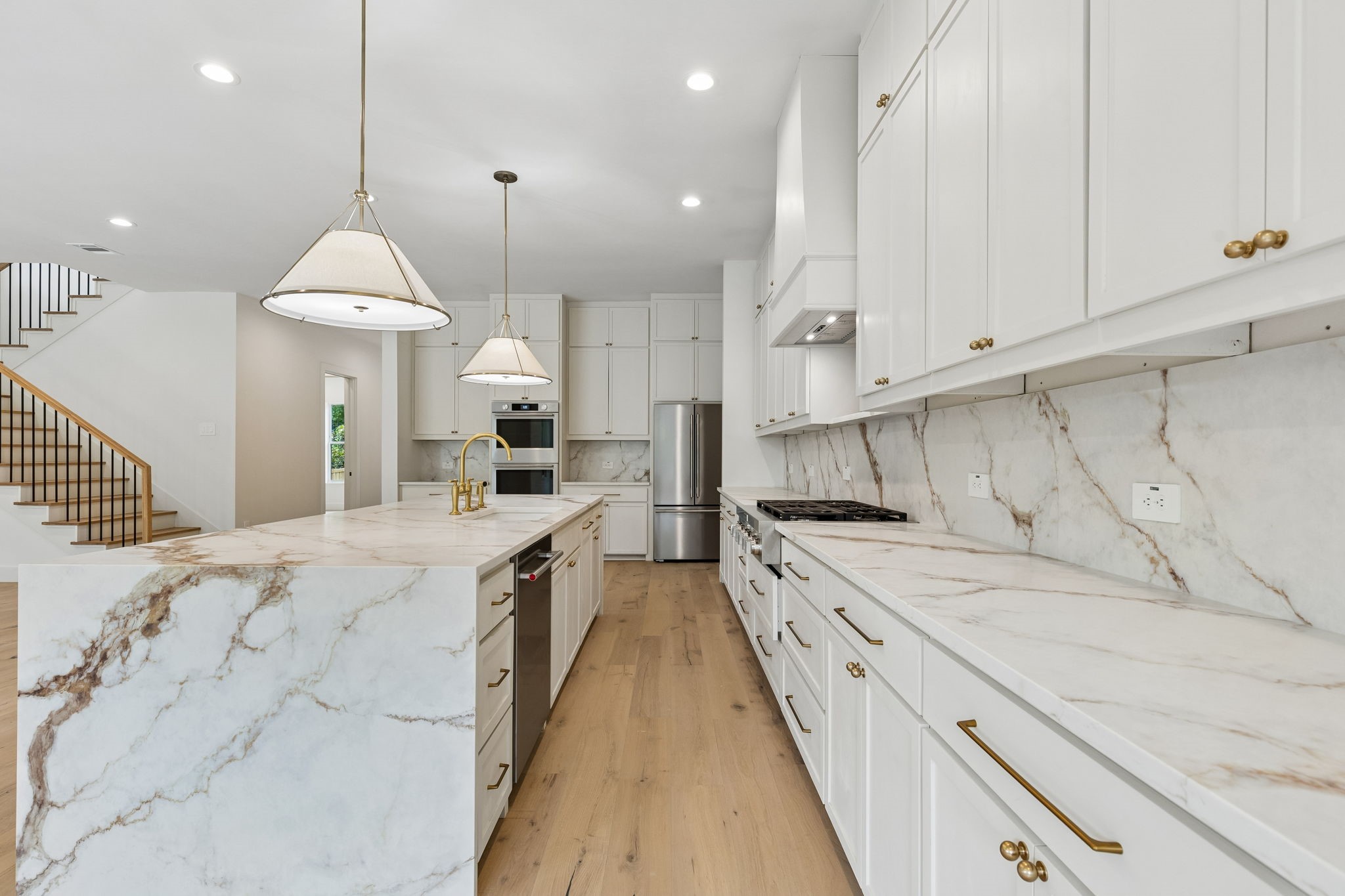 906 Cristler Avenue Dallas TX 75223