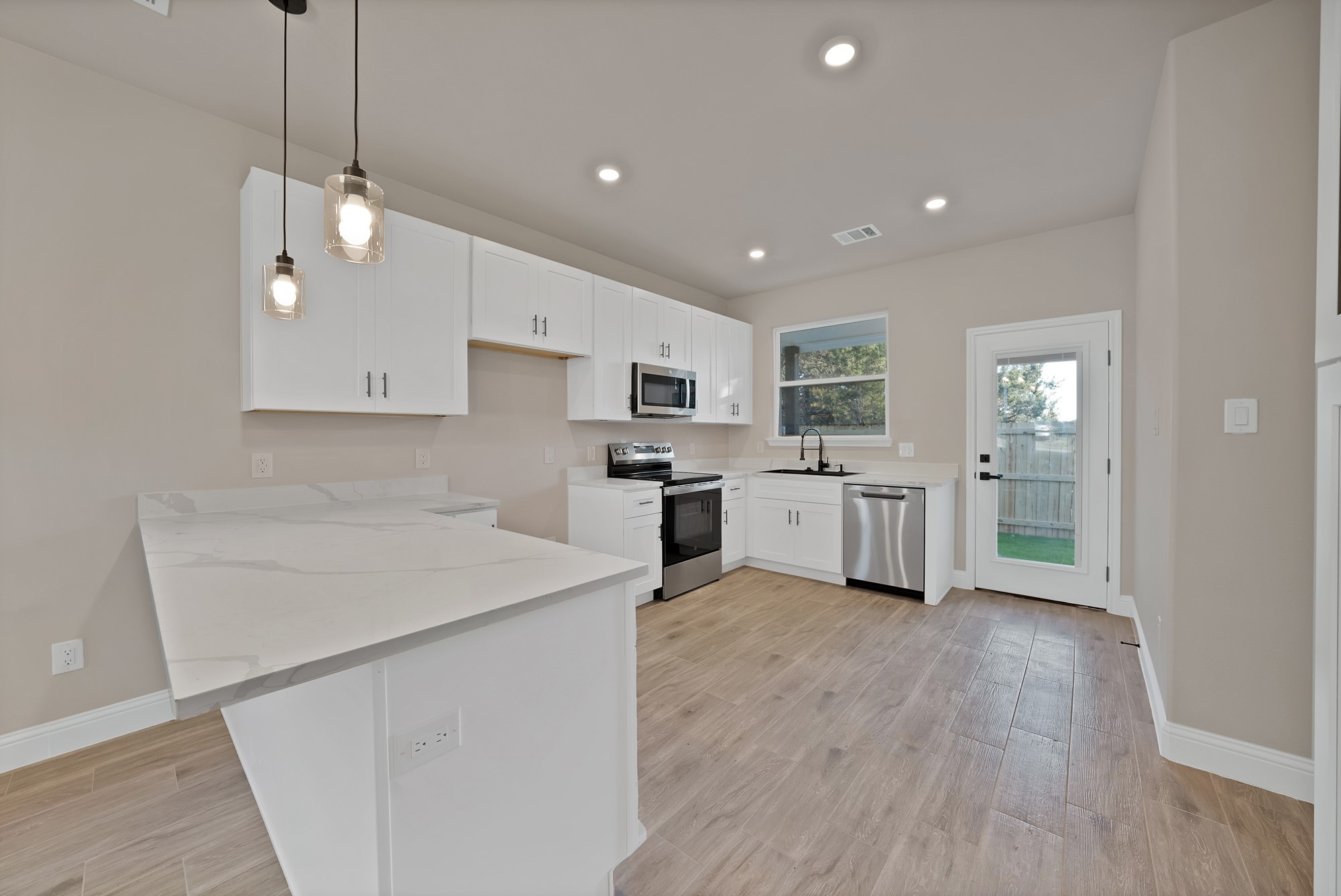 5712 San Jacinto Drive Granbury TX 76048