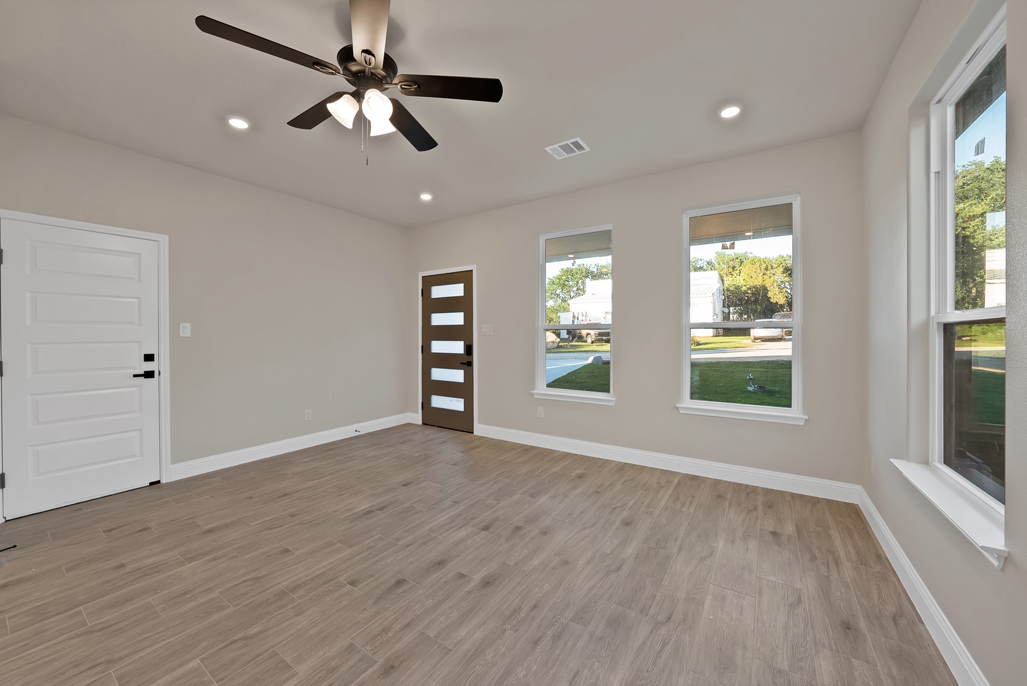 5712 San Jacinto Drive Granbury TX 76048