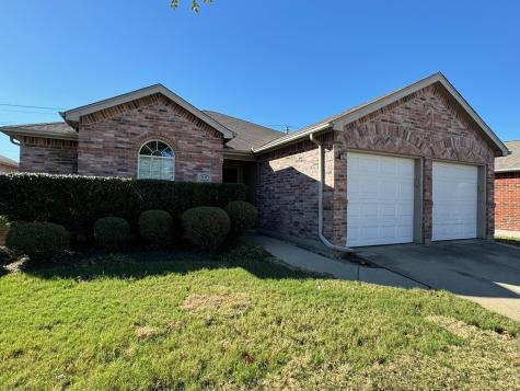 1128 Goldeneye Aubrey TX 76227