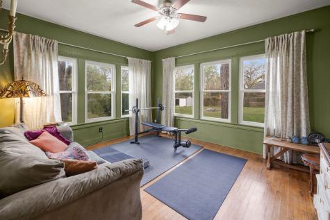 327 N Ponsard Street Troup TX 75789