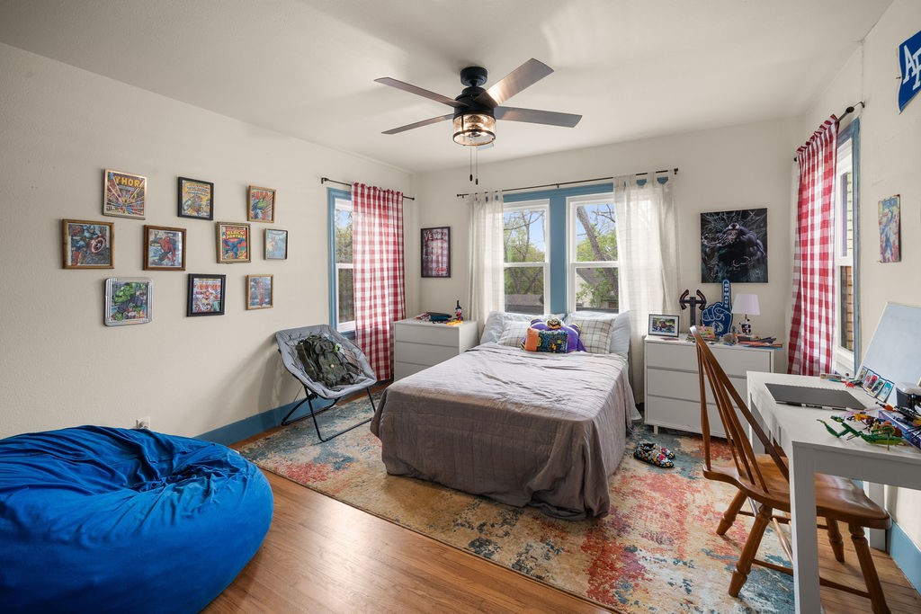 327 N Ponsard Street Troup TX 75789