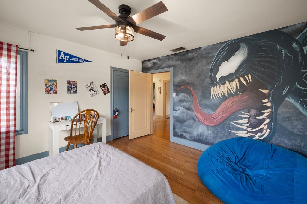 327 N Ponsard Street Troup TX 75789