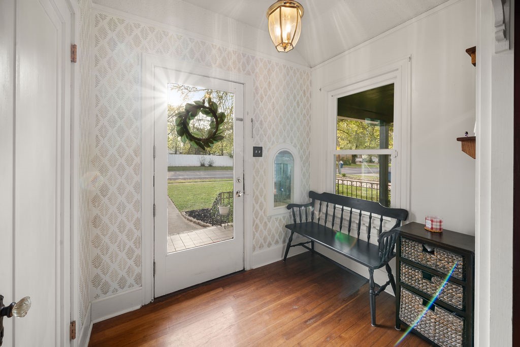 327 N Ponsard Street Troup TX 75789